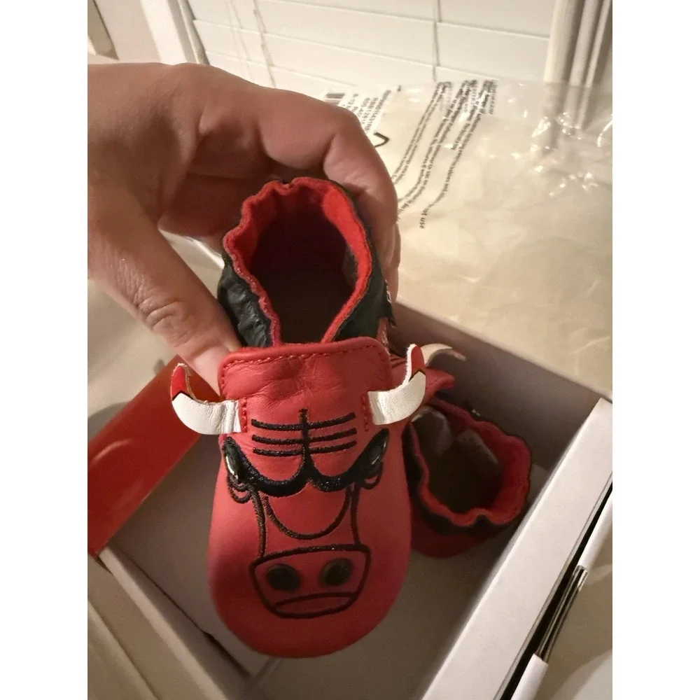 Robeez Leather Crib Shoes Booties Chicago Bulls NBA Baby Boy 12 to 18 Months New